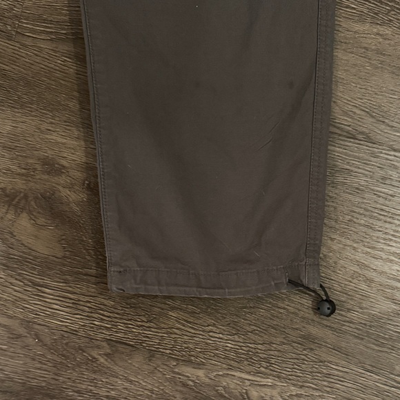 H&M Charcoal Cargo Pants for Men - Picture 4 of 5